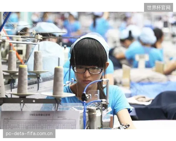 申洲国际的垂直整合优势：自产高弹缝纫线如何在织造环节即介入ASTM质检，从源头降低NikeTechFleece系列的缝纫断线风险